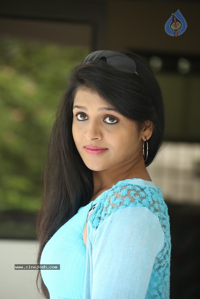 Ashwi New Photos - 70 / 92 photos