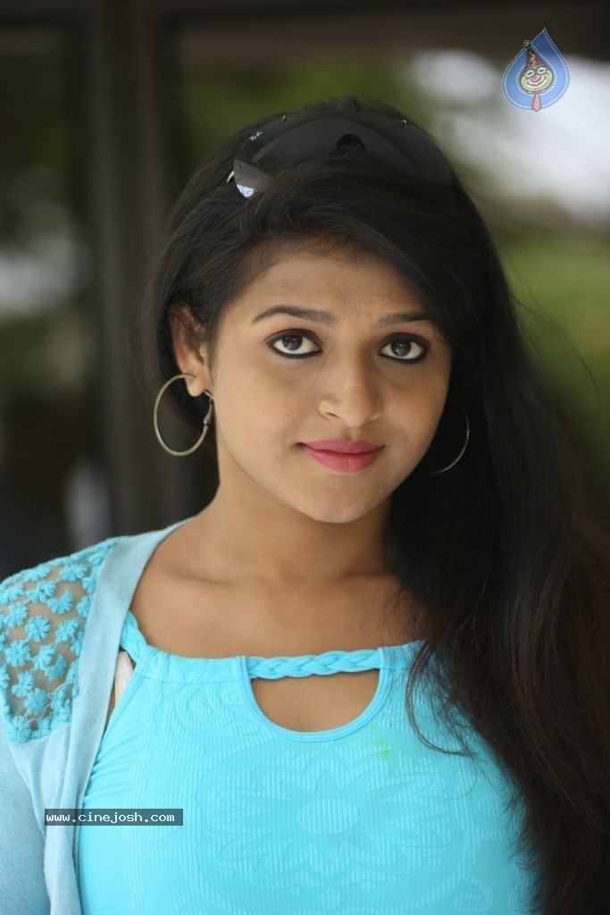 Ashwi New Photos - 89 / 92 photos