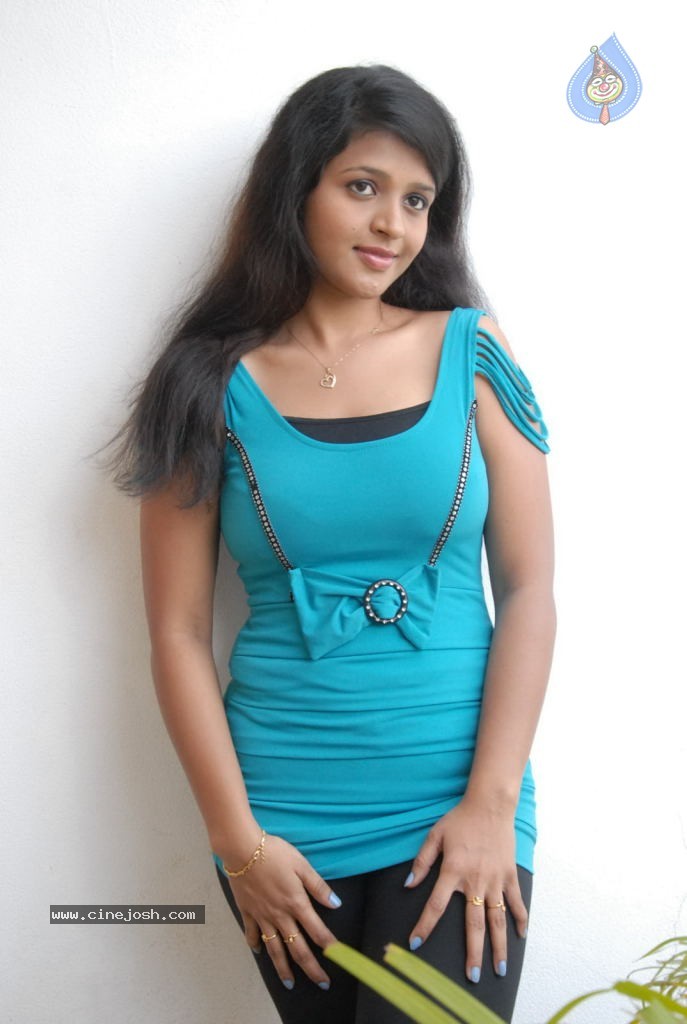 Ashwi New Stills - 10 / 22 photos