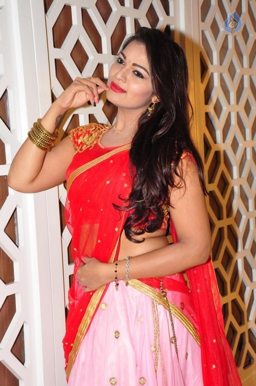 Ashwini New Gallery - 36 / 41 photos