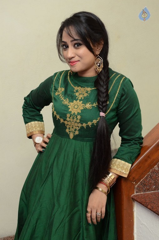 Ashwini New Pics - 4 / 35 photos