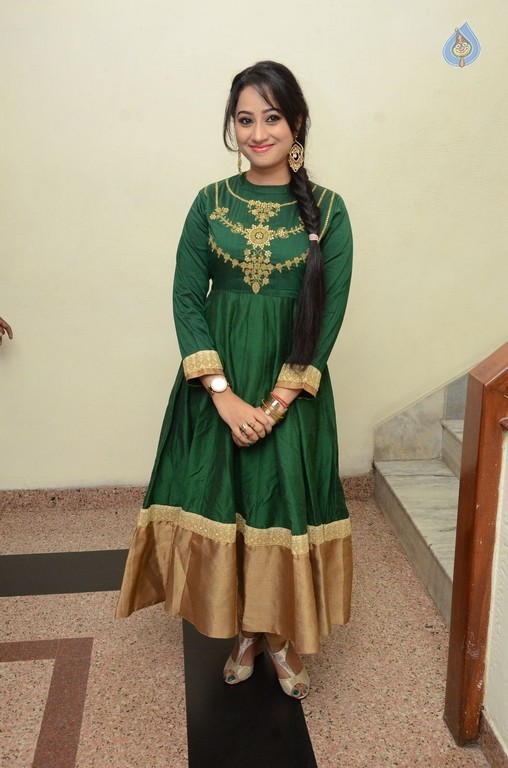 Ashwini New Pics - 6 / 35 photos