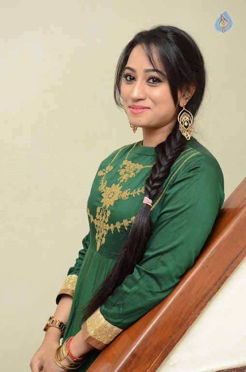 Ashwini New Pics - 27 / 35 photos