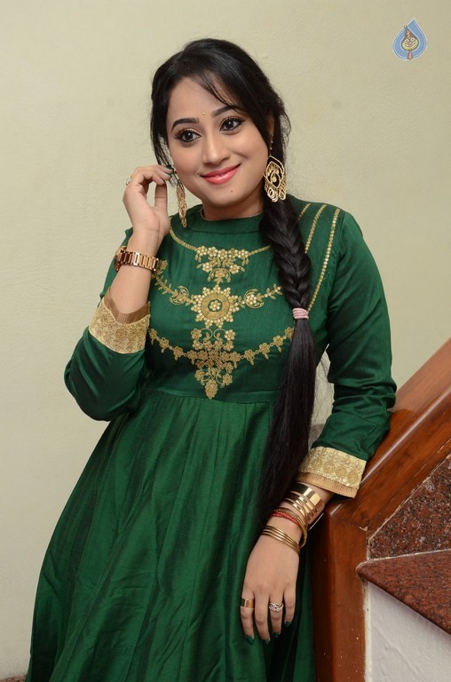 Ashwini New Pics - 31 / 35 photos