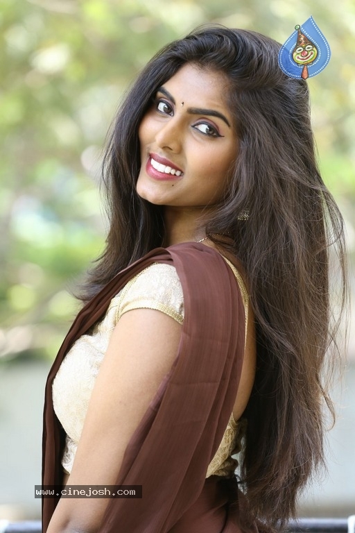 Aslesha Latest Photos - 1 / 18 photos