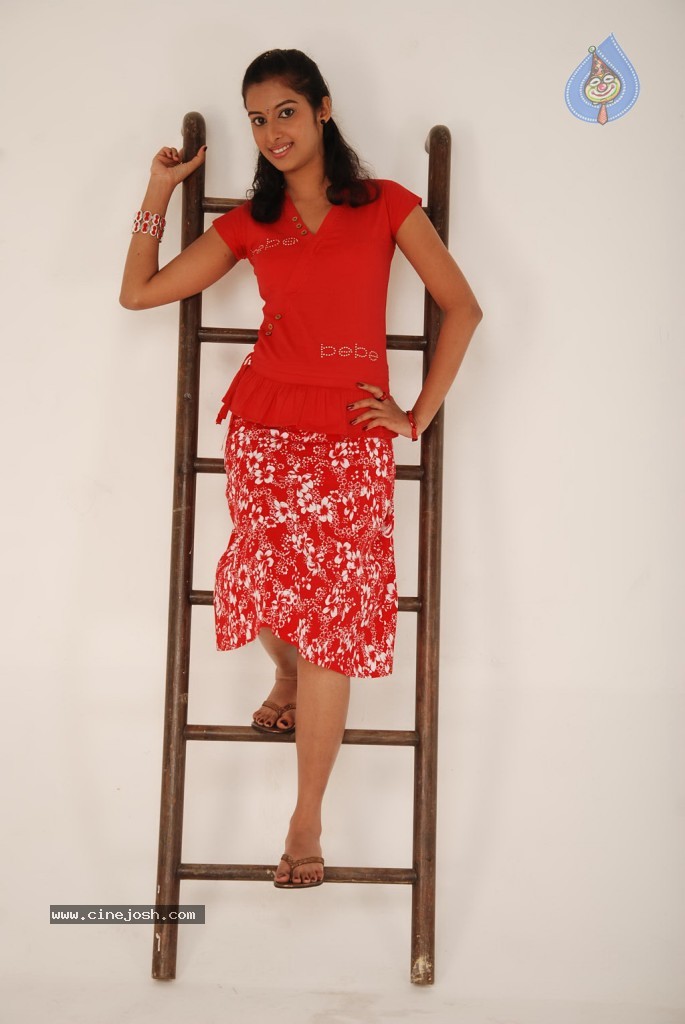 Aswathy New Stills - 65 / 70 photos