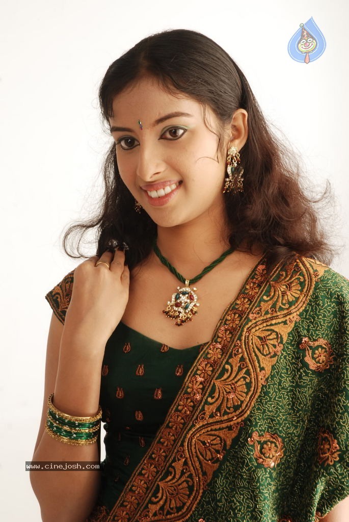 Aswathy Stills - 30 / 63 photos