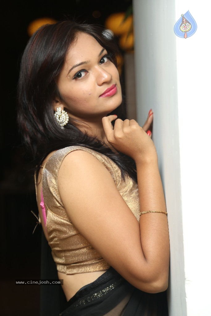 Aswi New Hot Stills - 52 / 75 photos