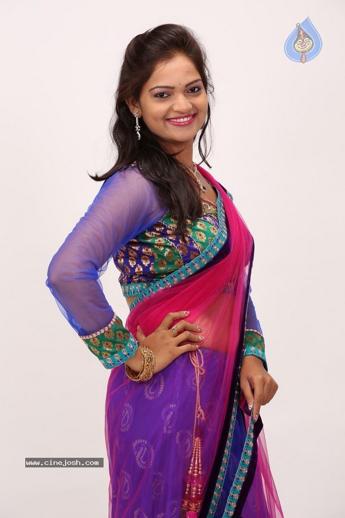 Aswini Hot Gallery - 38 / 111 photos