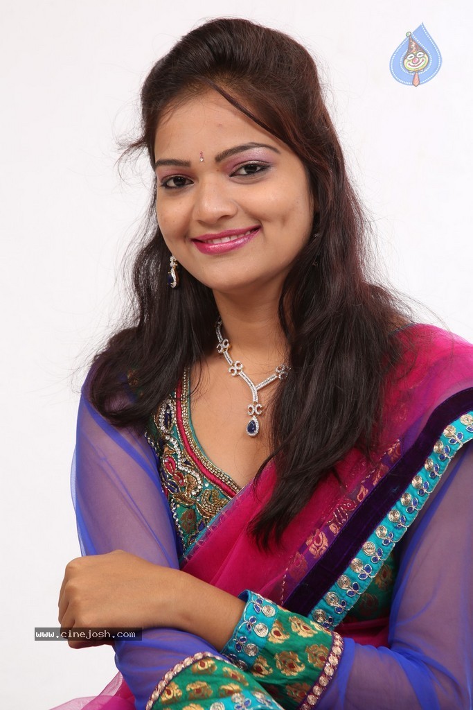 Aswini Hot Gallery - 52 / 111 photos