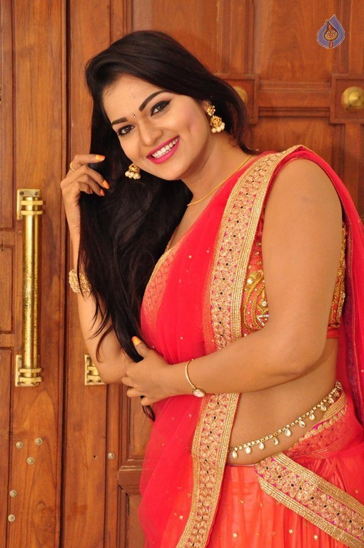 Aswini Latest Gallery - 18 / 56 photos