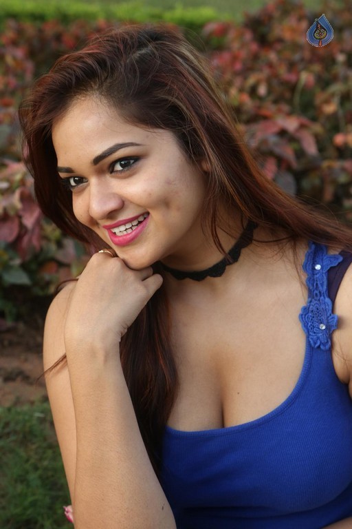 Ashwini New Gallery - 6 / 62 photos