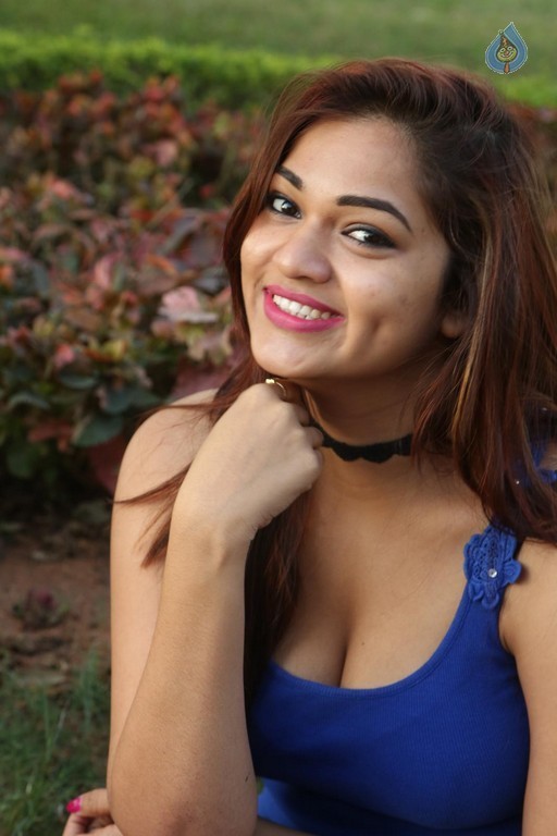 Ashwini New Gallery - 32 / 62 photos