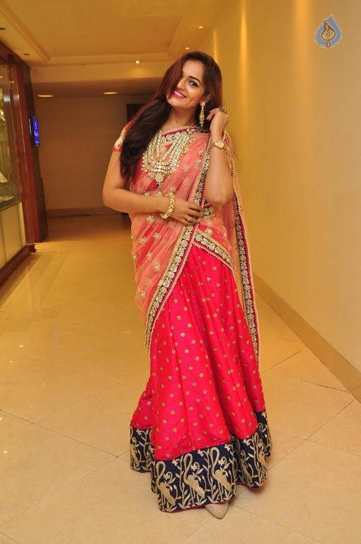 Aswini New Stills - 19 / 63 photos