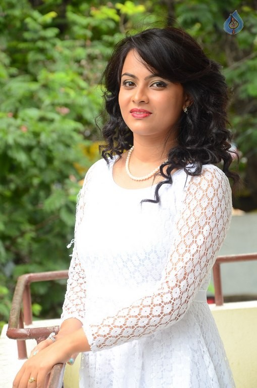 Athidhi New Photos - 16 / 42 photos