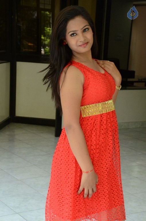 Avanthika New Photos - 32 / 37 photos