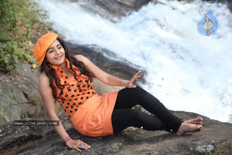 Bhama Stills - 13 / 23 photos