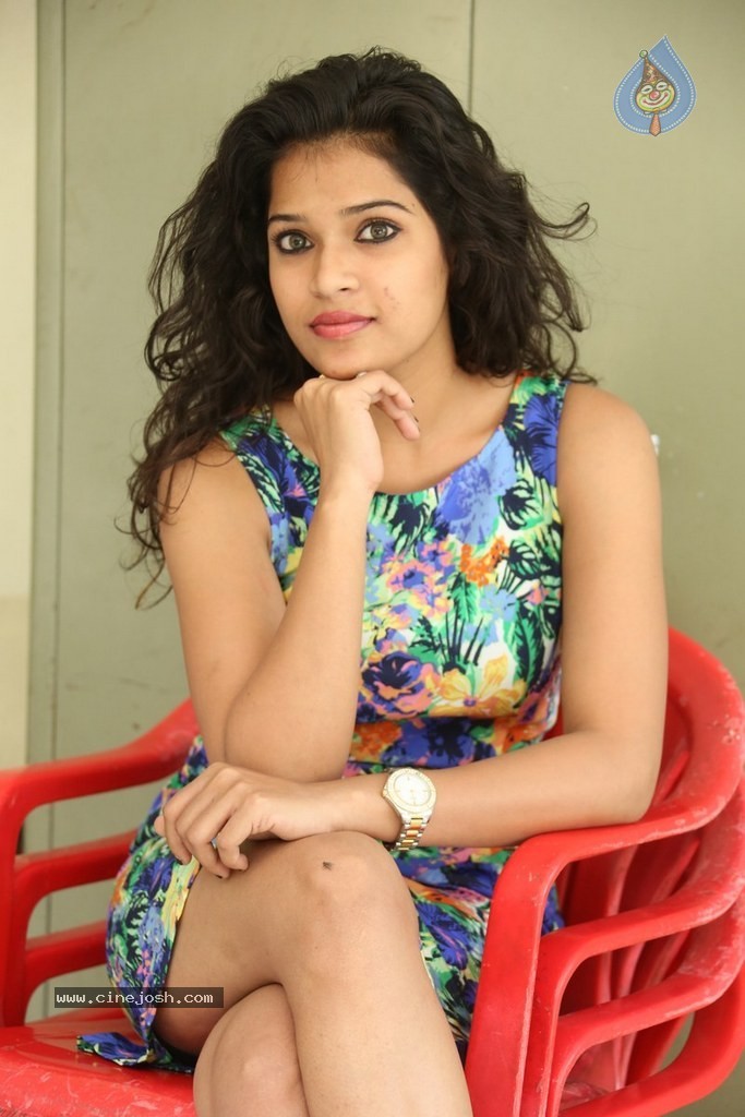 Bhargavi Latest Stills - 83 / 102 photos