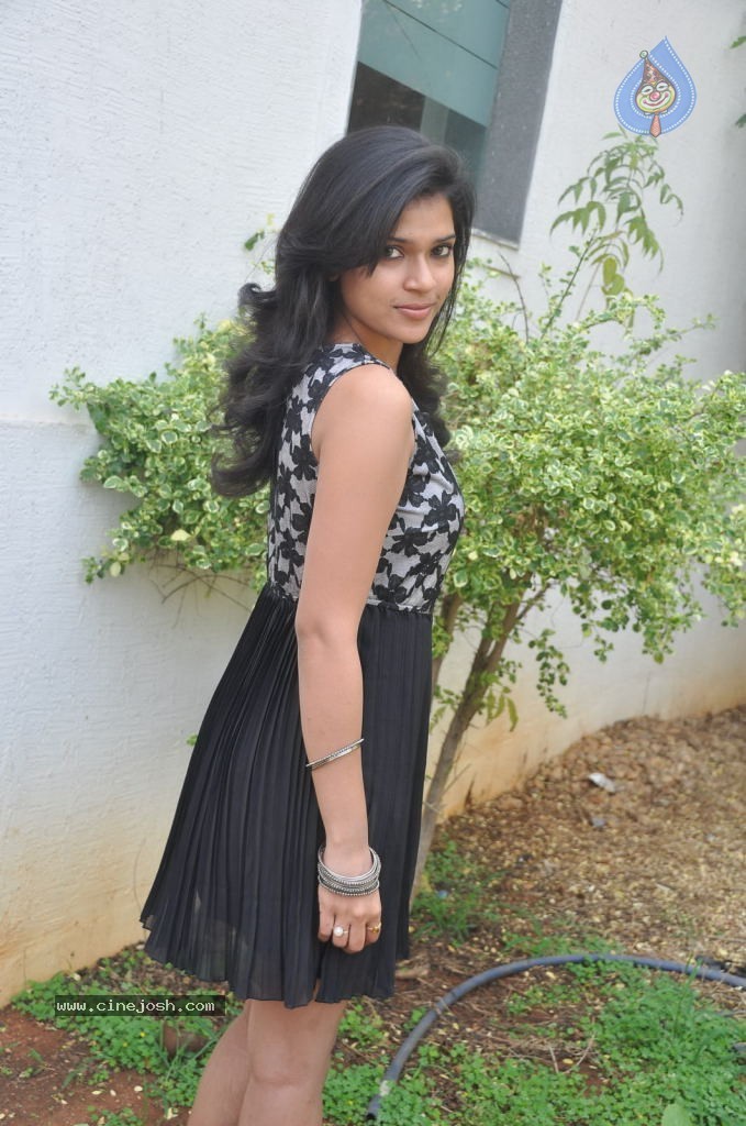 Bhargavi Latest Stills - 25 / 70 photos