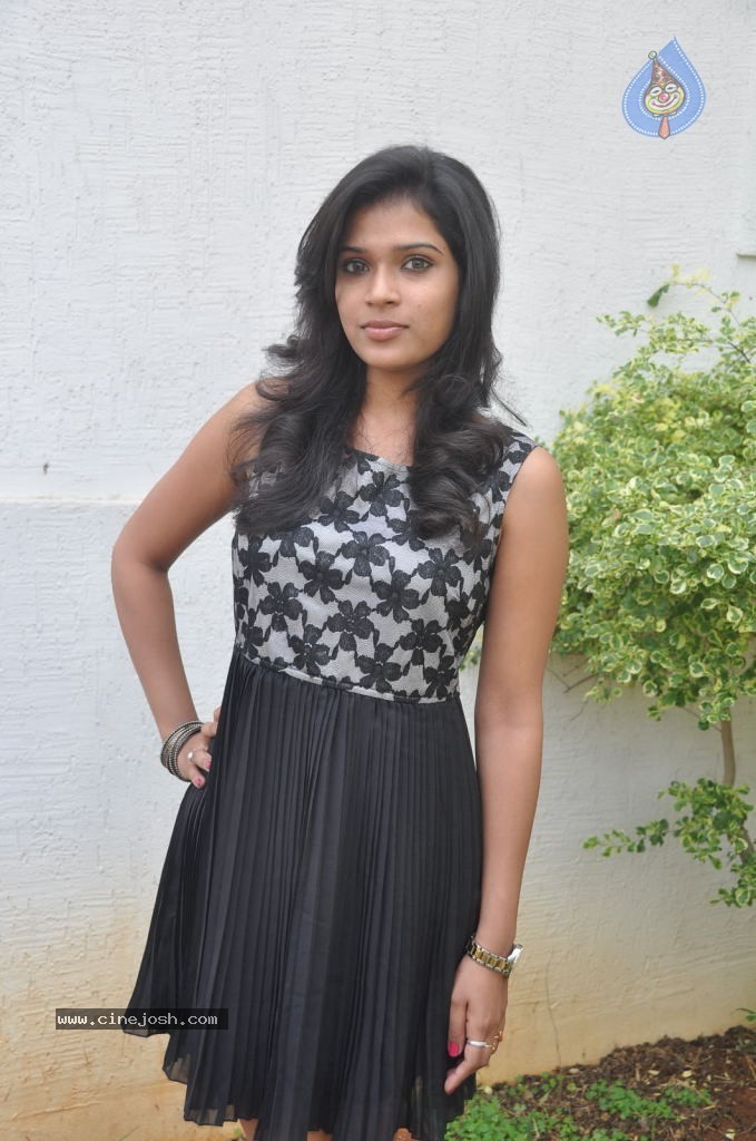 Bhargavi Latest Stills - 28 / 70 photos