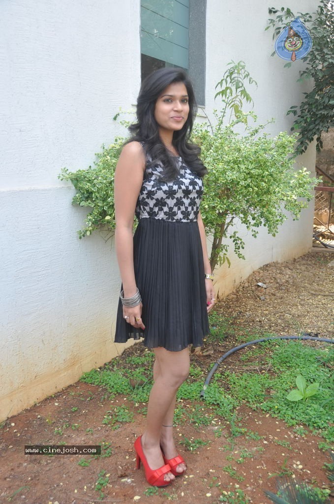 Bhargavi Latest Stills - 36 / 70 photos