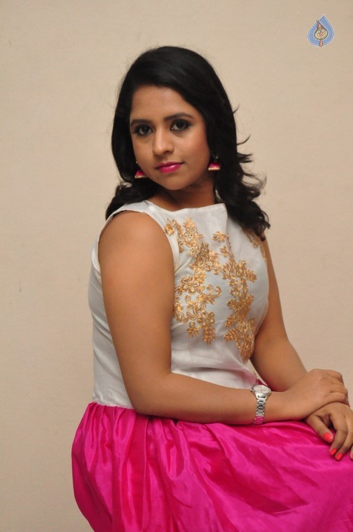 Bhavana New Pics - 9 / 30 photos