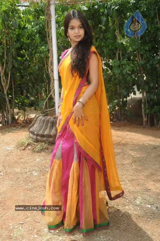 Bhavya Stills - 16 / 39 photos