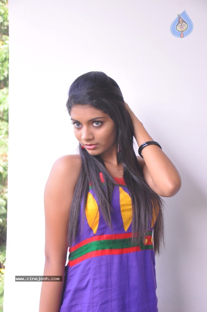 Bindhu Stills - 1 / 70 photos