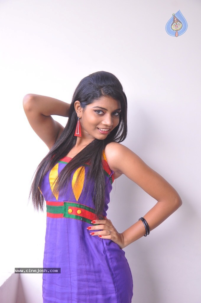 Bindhu Stills - 5 / 70 photos