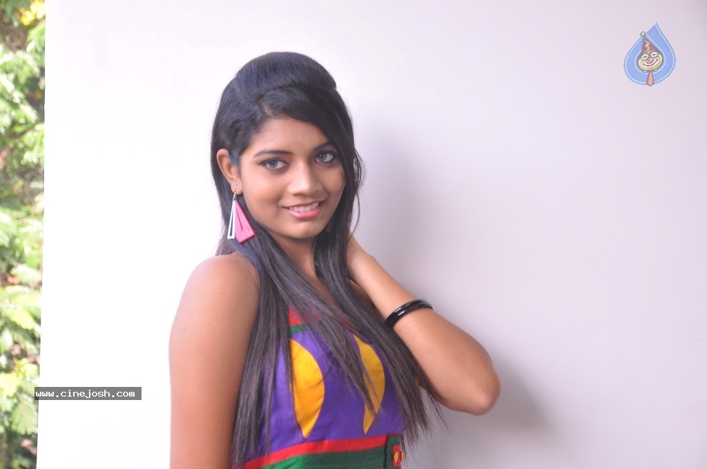 Bindhu Stills - 7 / 70 photos