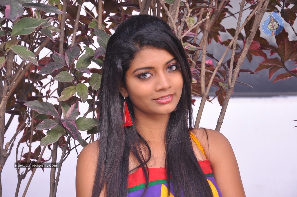 Bindhu Stills - 42 / 70 photos