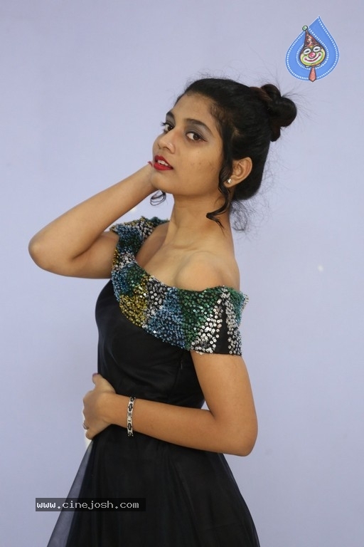 Bindu Barbie Photos - 1 / 29 photos