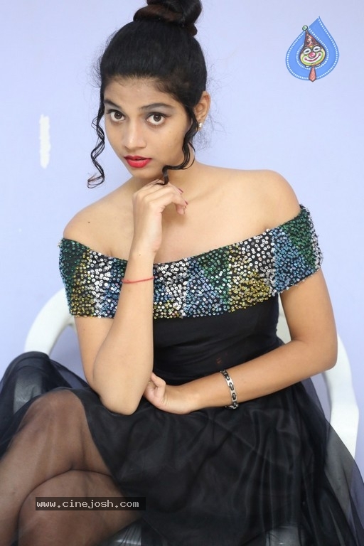 Bindu Barbie Photos - 15 / 29 photos