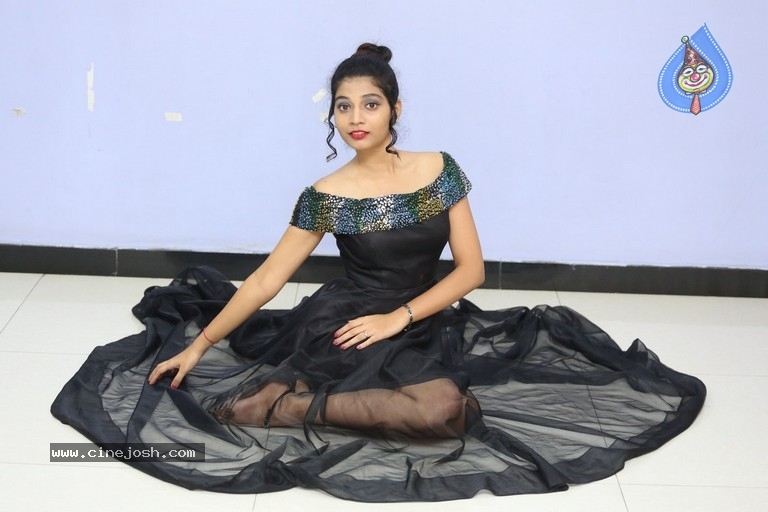 Bindu Barbie Photos - 18 / 29 photos