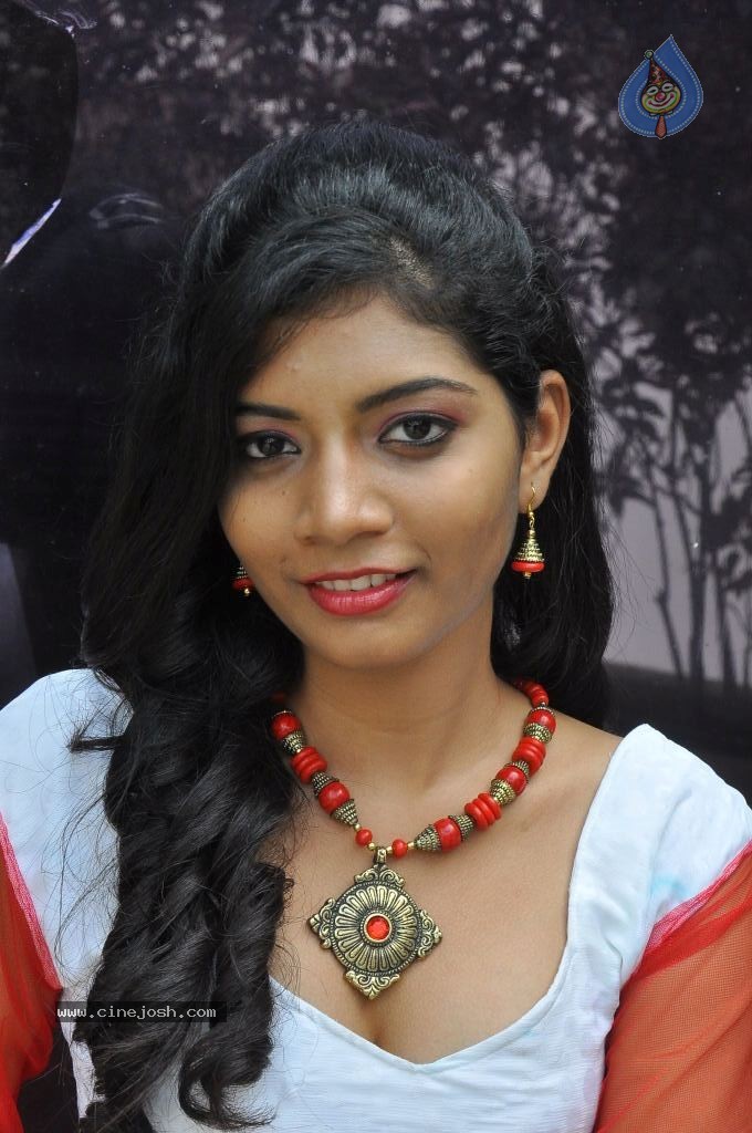 Bindu Stills - 1 / 46 photos