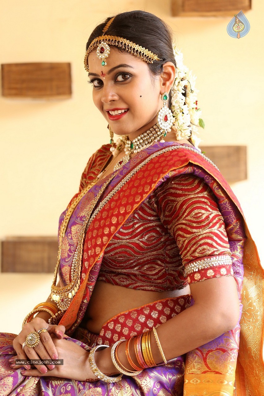 Chandini Latest Photos - 22 / 87 photos