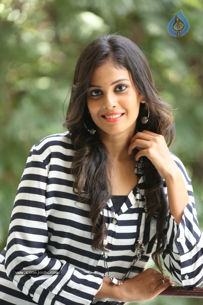 Chandini Latest Pics - 18 / 122 photos