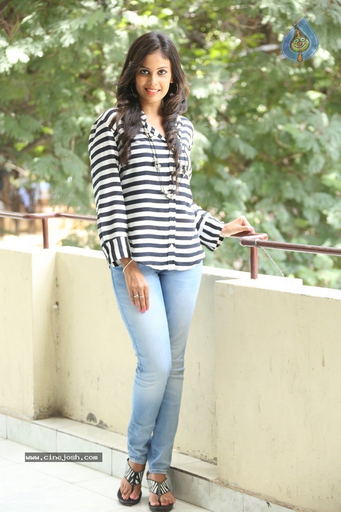 Chandini Latest Pics - 33 / 122 photos