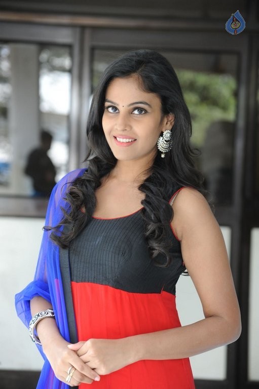 Chandini New Pics - 24 / 31 photos