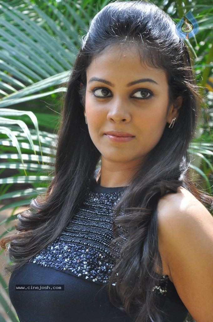 Chandini Stills - 21 / 76 photos