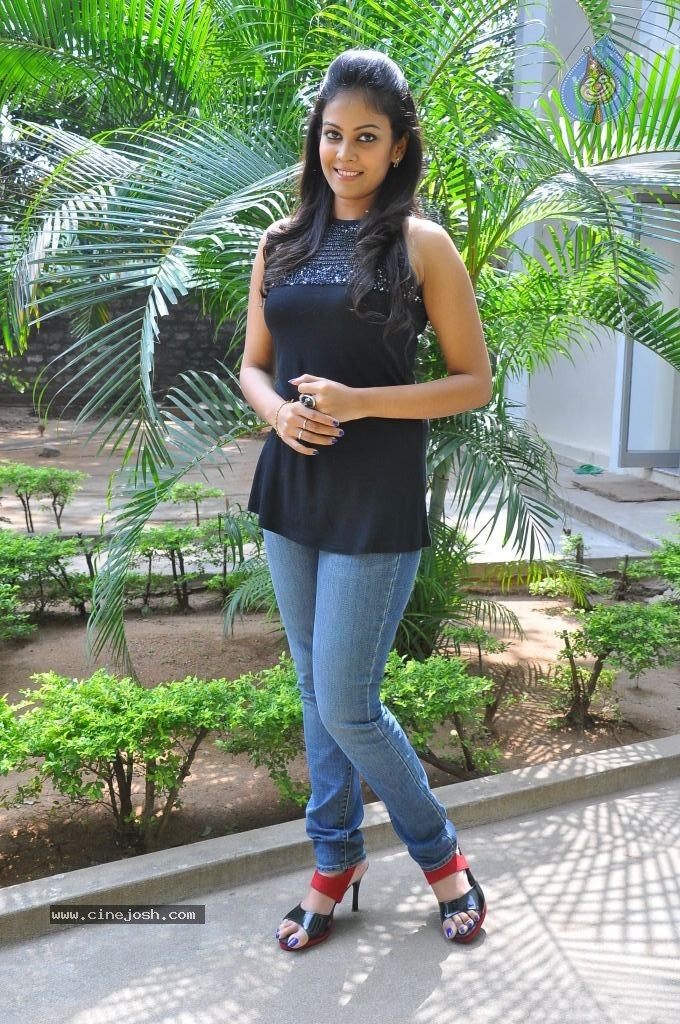 Chandini Stills - 64 / 76 photos