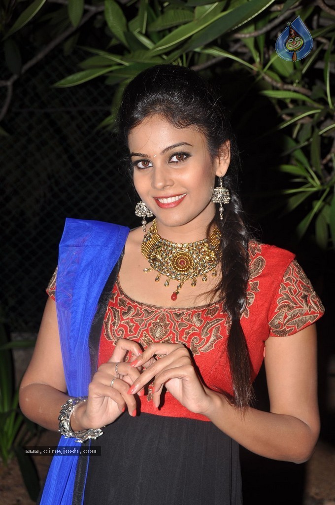 Chandini Stills - 58 / 99 photos