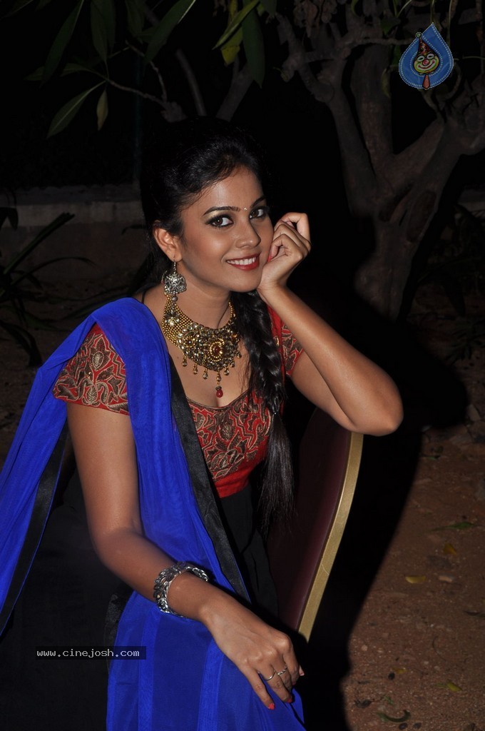 Chandini Stills - 65 / 99 photos