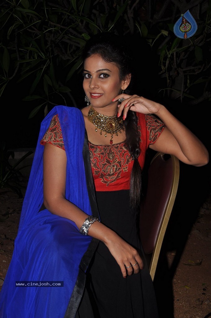 Chandini Stills - 91 / 99 photos