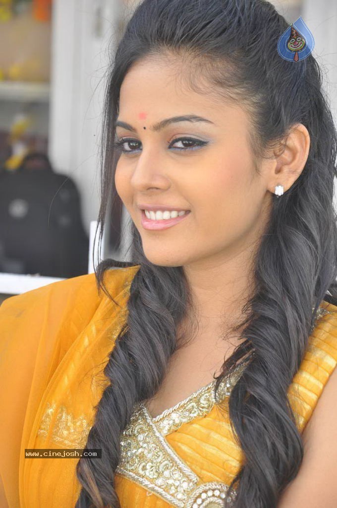 Chandini Stills - 53 / 75 photos