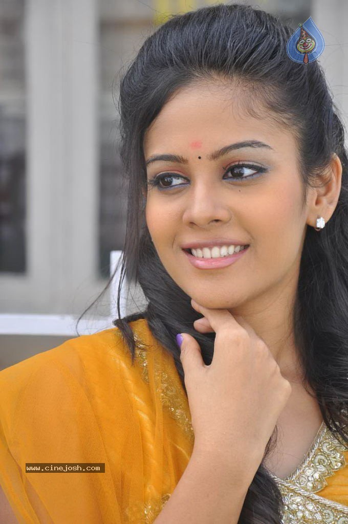 Chandini Stills - 69 / 75 photos