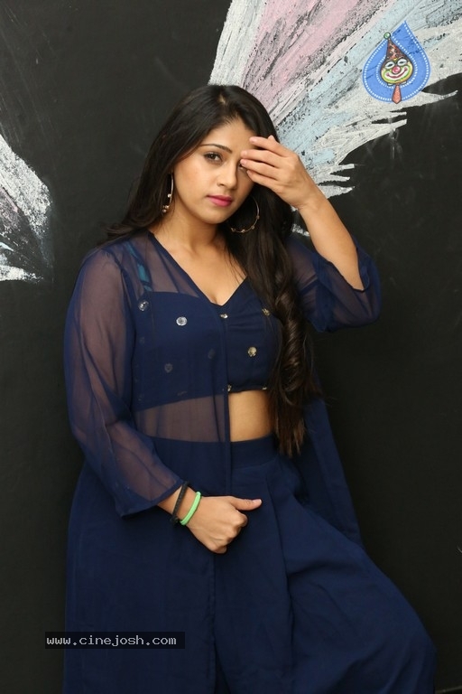 Chandni Bhagwanani Photos - 6 / 38 photos