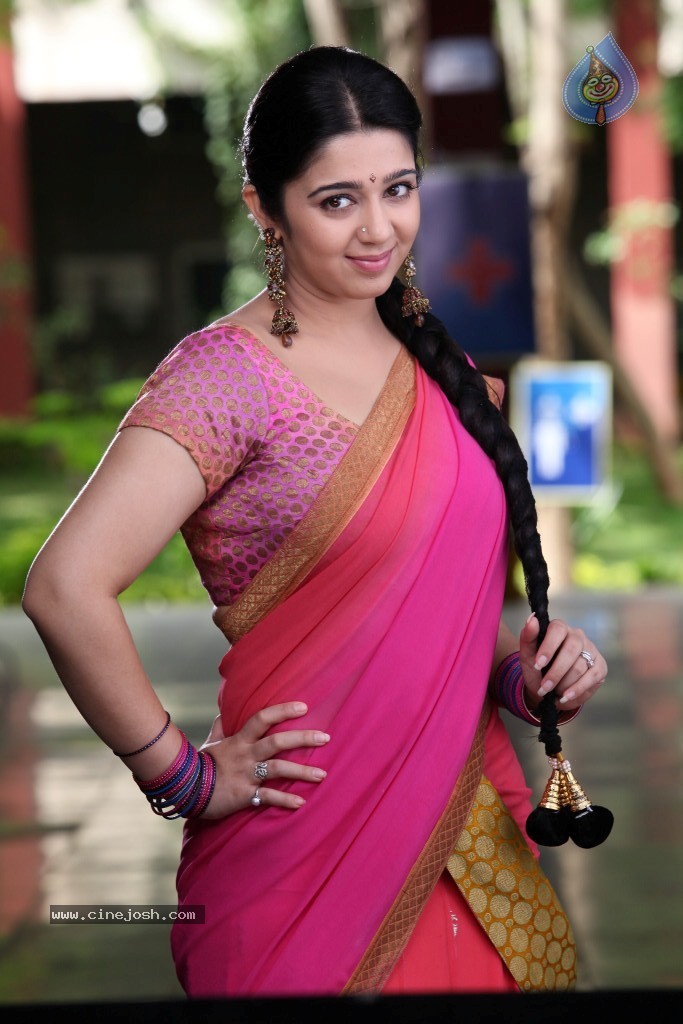 Charmi Cute Stills - 101 / 151 photos