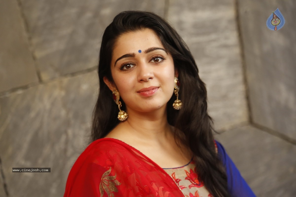 Charmi Interview Photos - 27 / 63 photos