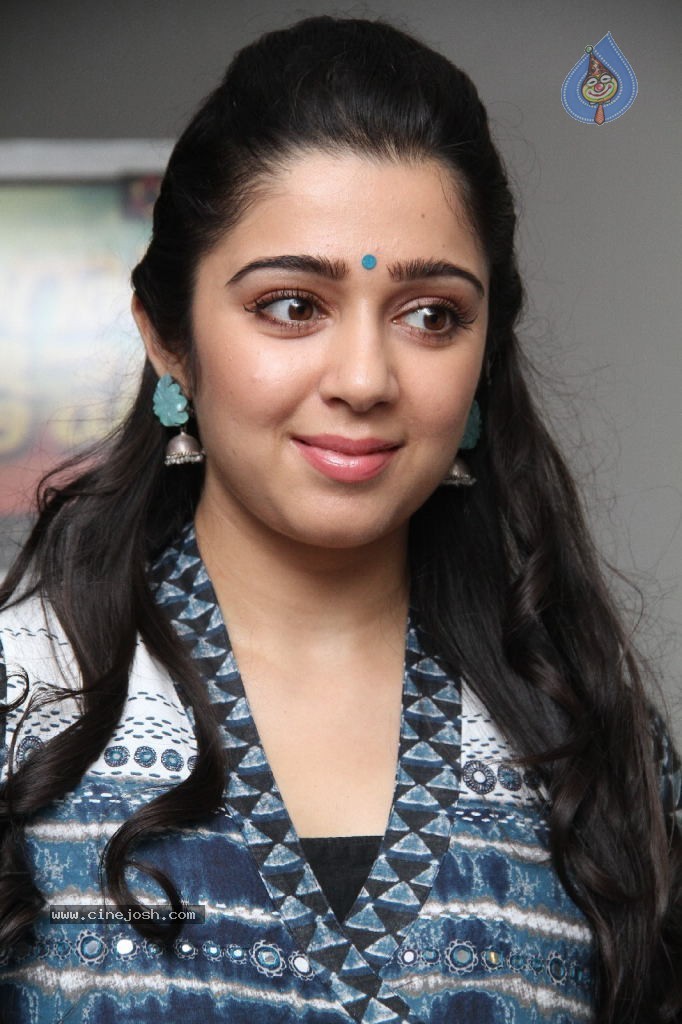 Charmi Latest Images  - 28 / 50 photos